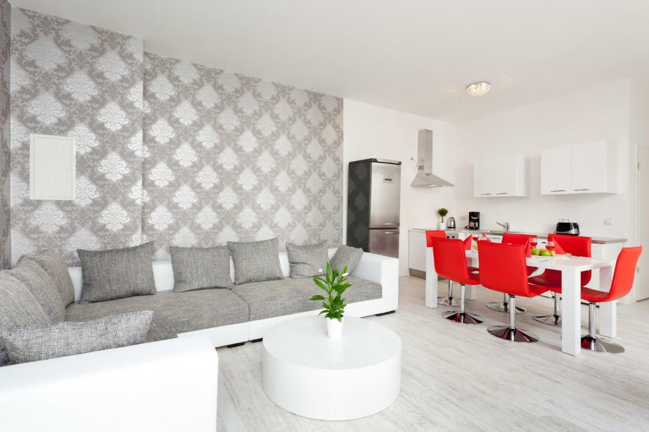 The Cloud Apartment Berlin Exterior photo
